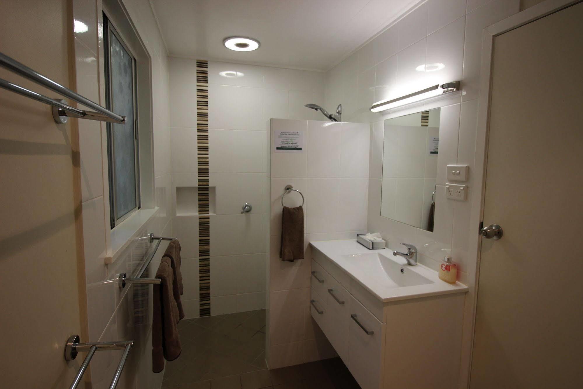 Atherton Hinterland Motel מראה חיצוני תמונה